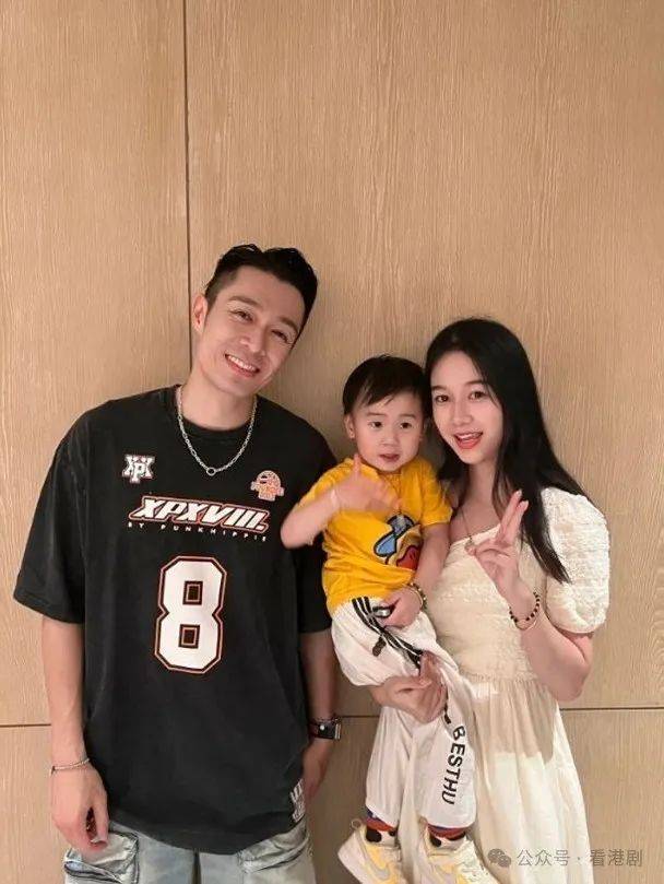 周柏豪东莞开唱顺便探亲 1米70索表妹都系靓人一族