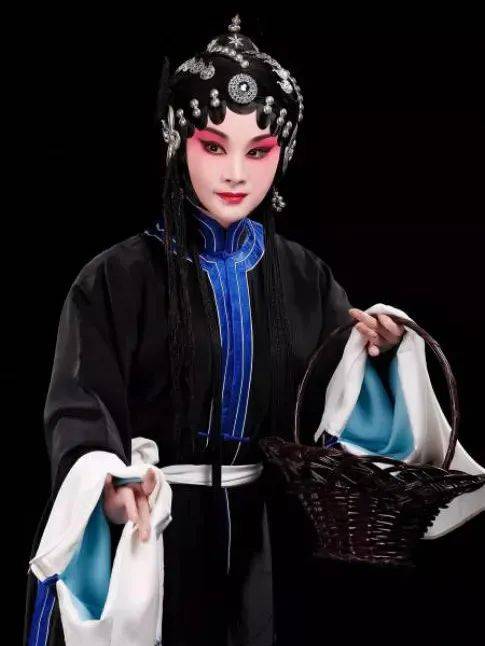 太好看了,这些戏曲头面谁扮谁美!