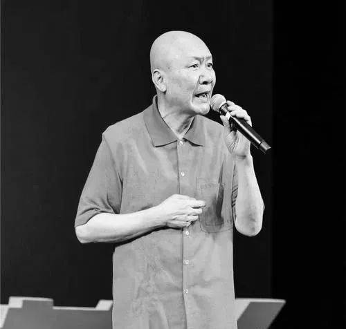 上海人顶顶熟悉的滑稽戏演员去世!这首《红茶坊》你一定听过.