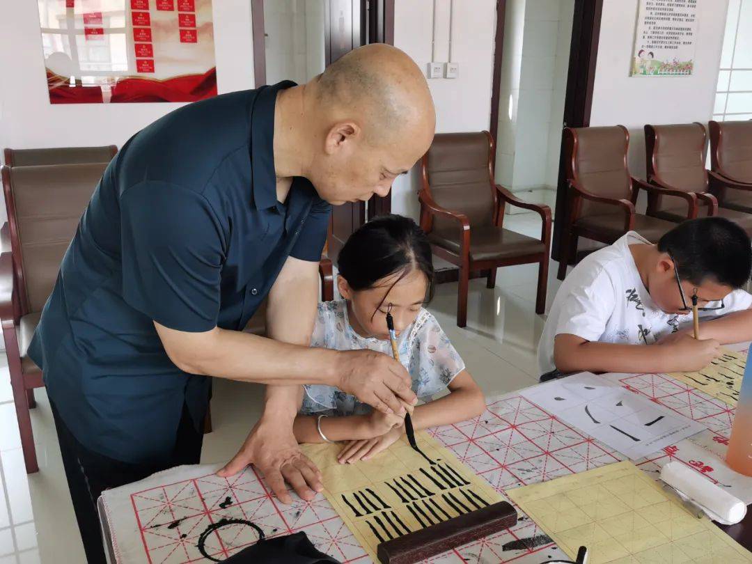 米公小学书法教室图片