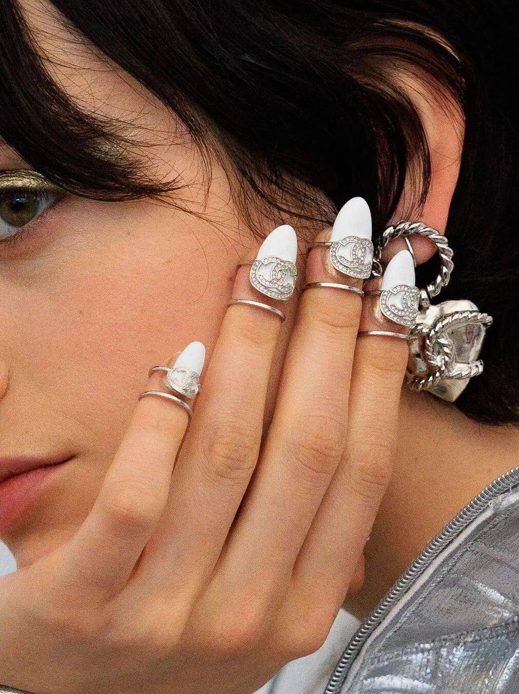 夏季美甲素材库新鲜出炉!_指尖_的设计_时尚