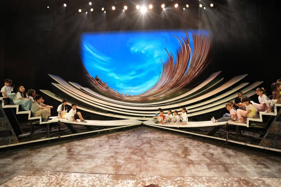 剧场演出时长:约90分钟适合年龄:4岁以上演出单位:北京儿童艺术剧院