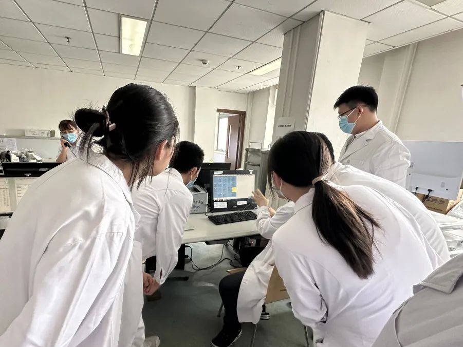 北京友谊医院与北京育才学校携手举办2024年学生职业体验活动