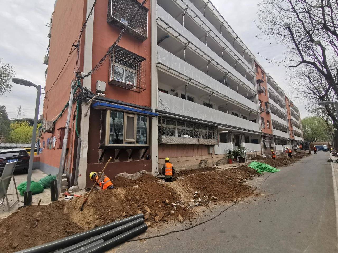 告别"扛罐上楼",石景山百户老楼居民用上天然气_高井路社区_广宁街道