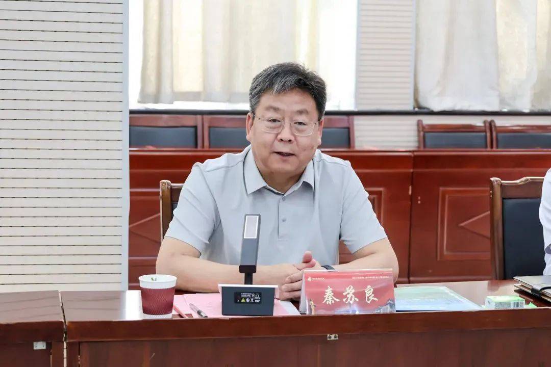 潞州区区委书记崔云峰在讲话中希望,融通集团与和济医院建立全面深入