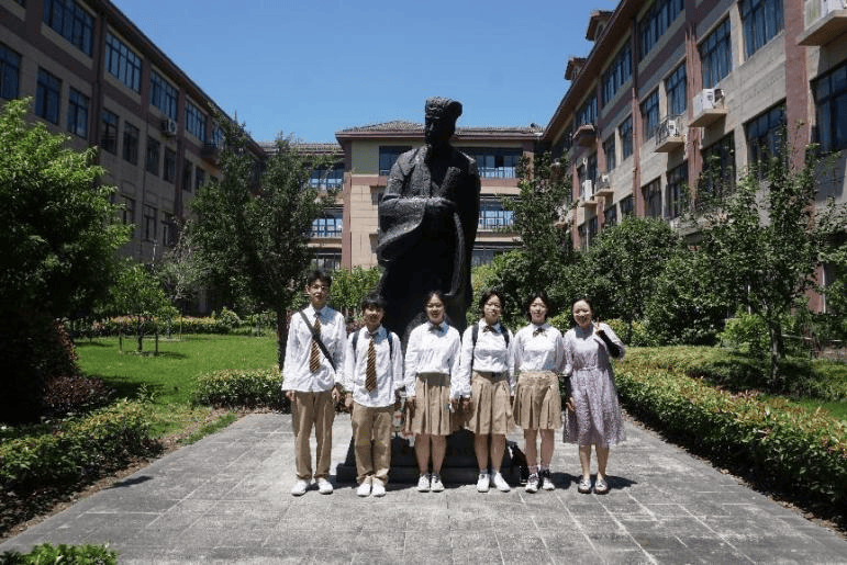 【潜能教育 | 多彩活动】《乡音无改》——奉贤中学第十五届全国领导