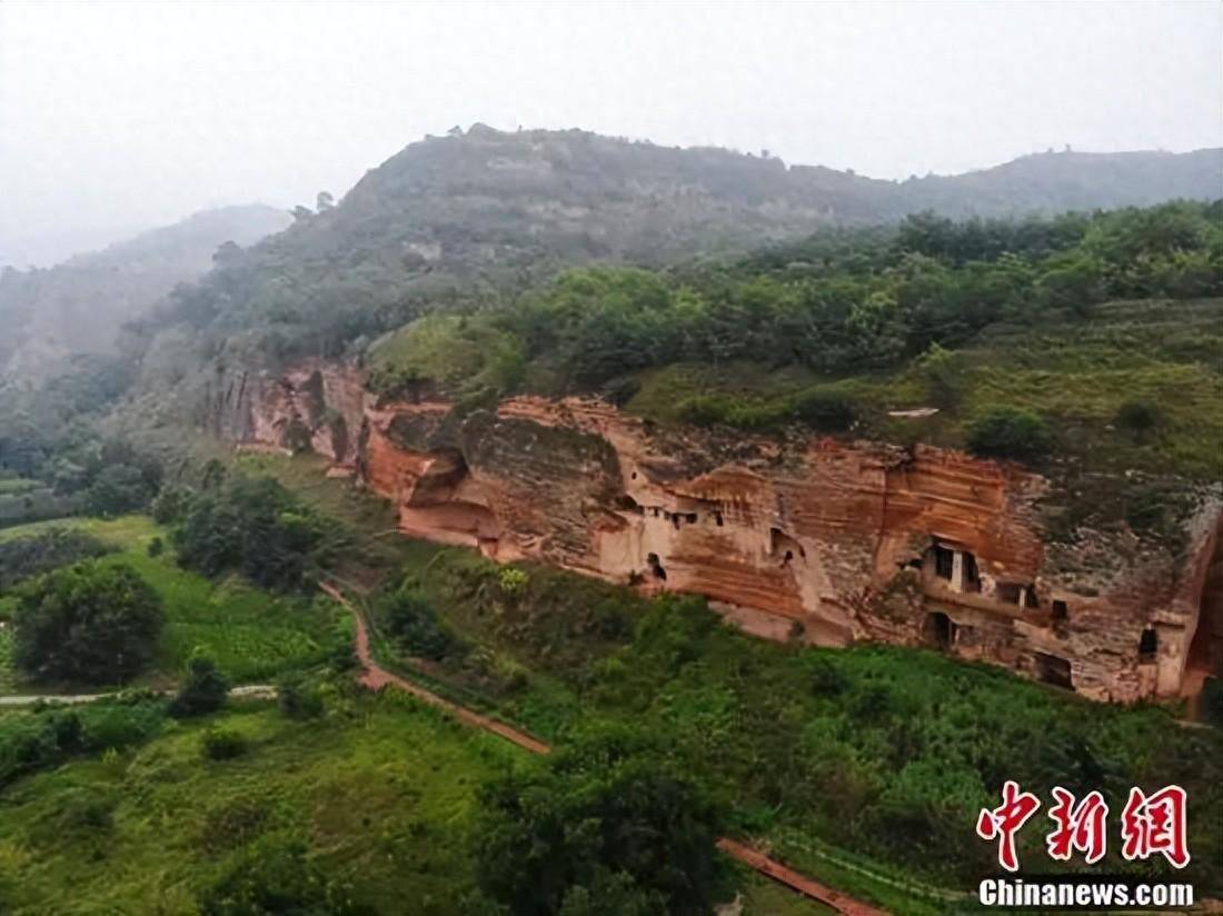 甘肃泾川百里石窟长廊展现珍贵历史遗存_中新社_罗汉洞_造像