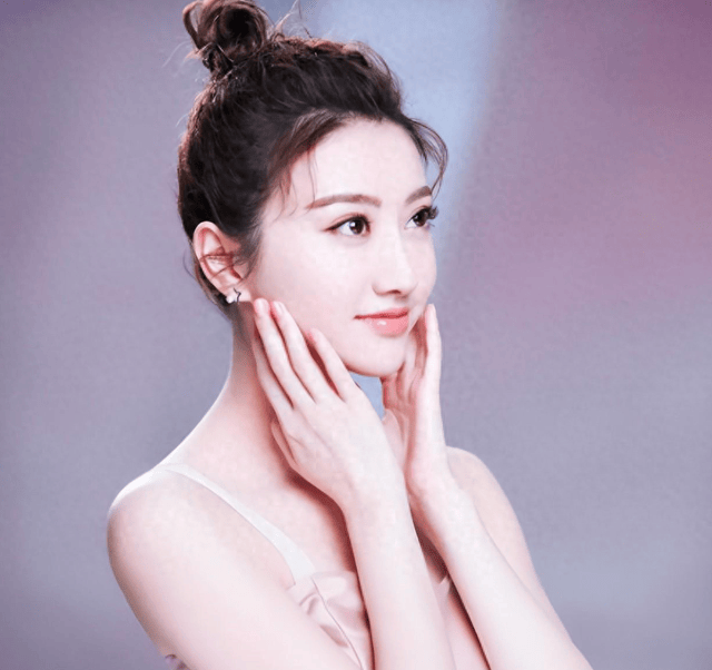 直到看见景甜近照,我才终于明白,她和张继科分手是多正确的选择