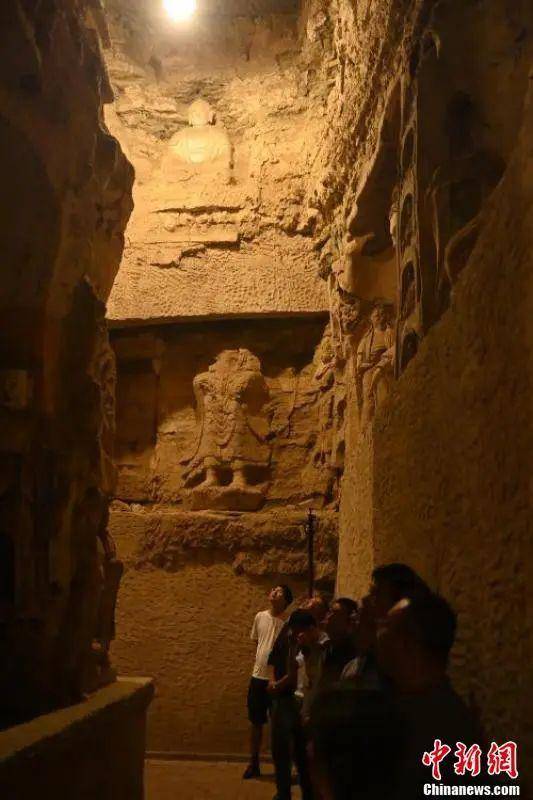 甘肃泾川百里石窟长廊展现珍贵历史遗存_中新社_罗汉洞_造像