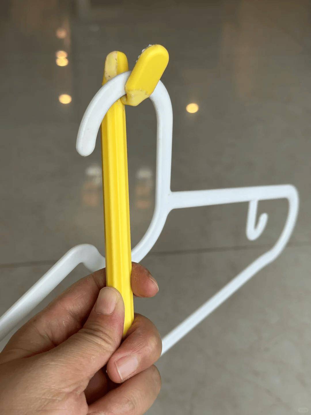 用旧的牙刷别乱扔!居然还有这么多"妙用",这届网友真是天才