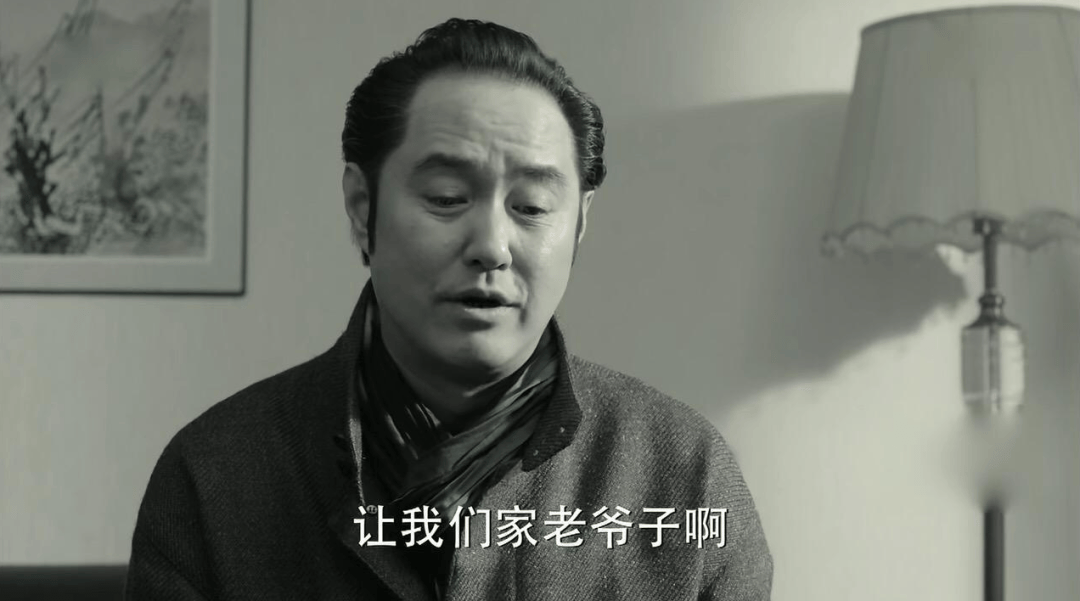 凭借吕州市委书记的绝对权力,点头同意了赵瑞龙的月牙湖美食城项目,才