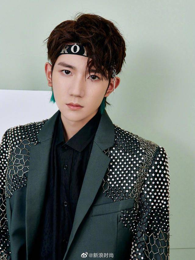 王源:星光璀璨,少年成长记_音乐_他用_成就