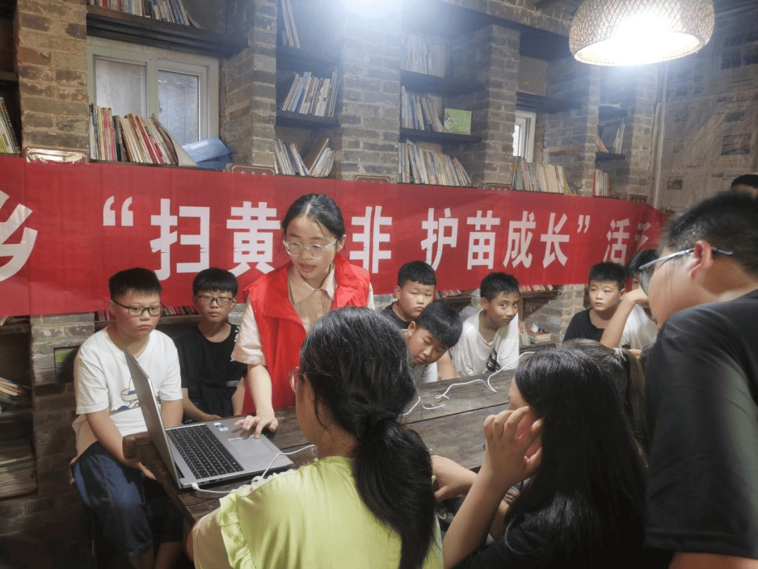 台前县后方乡开展"扫黄打非"进基层 宣传活动