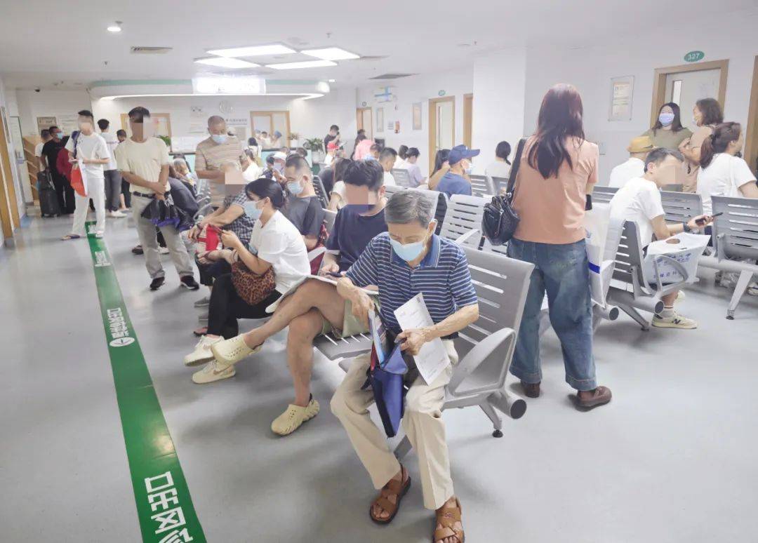 关于北京肿瘤医院、价格亲民,性价比高跑腿代挂号，当天就能挂上号的信息