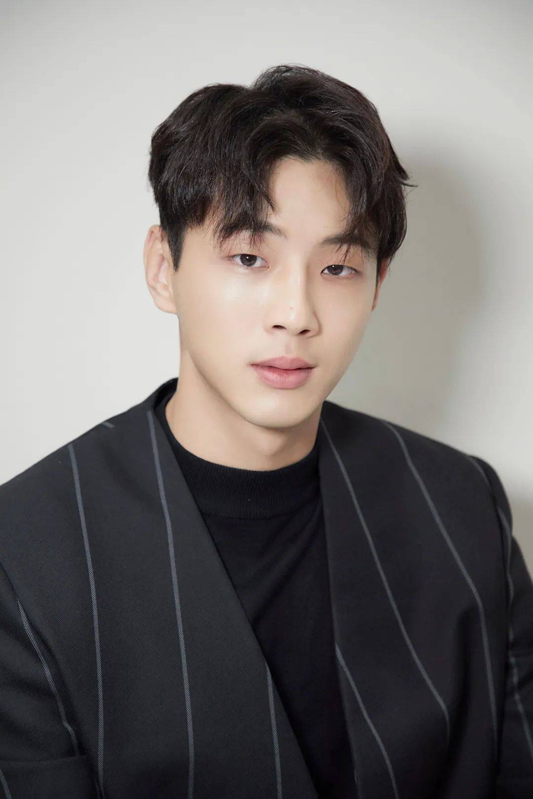 韩国男演员丑闻连累前东家,需要赔偿制片商14亿