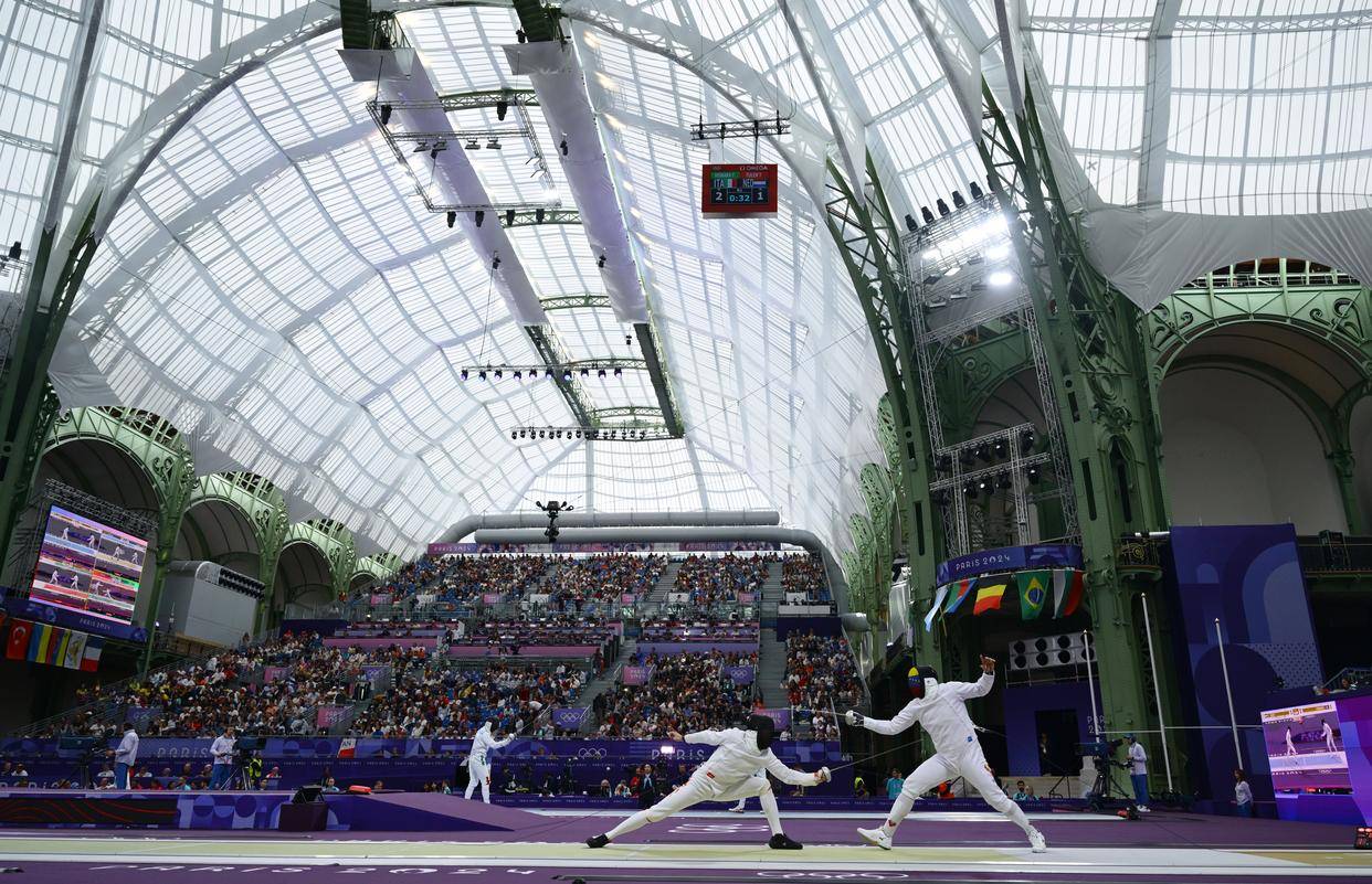 巴黎奥运会|击剑——男子个人重剑:王子杰晋级16强