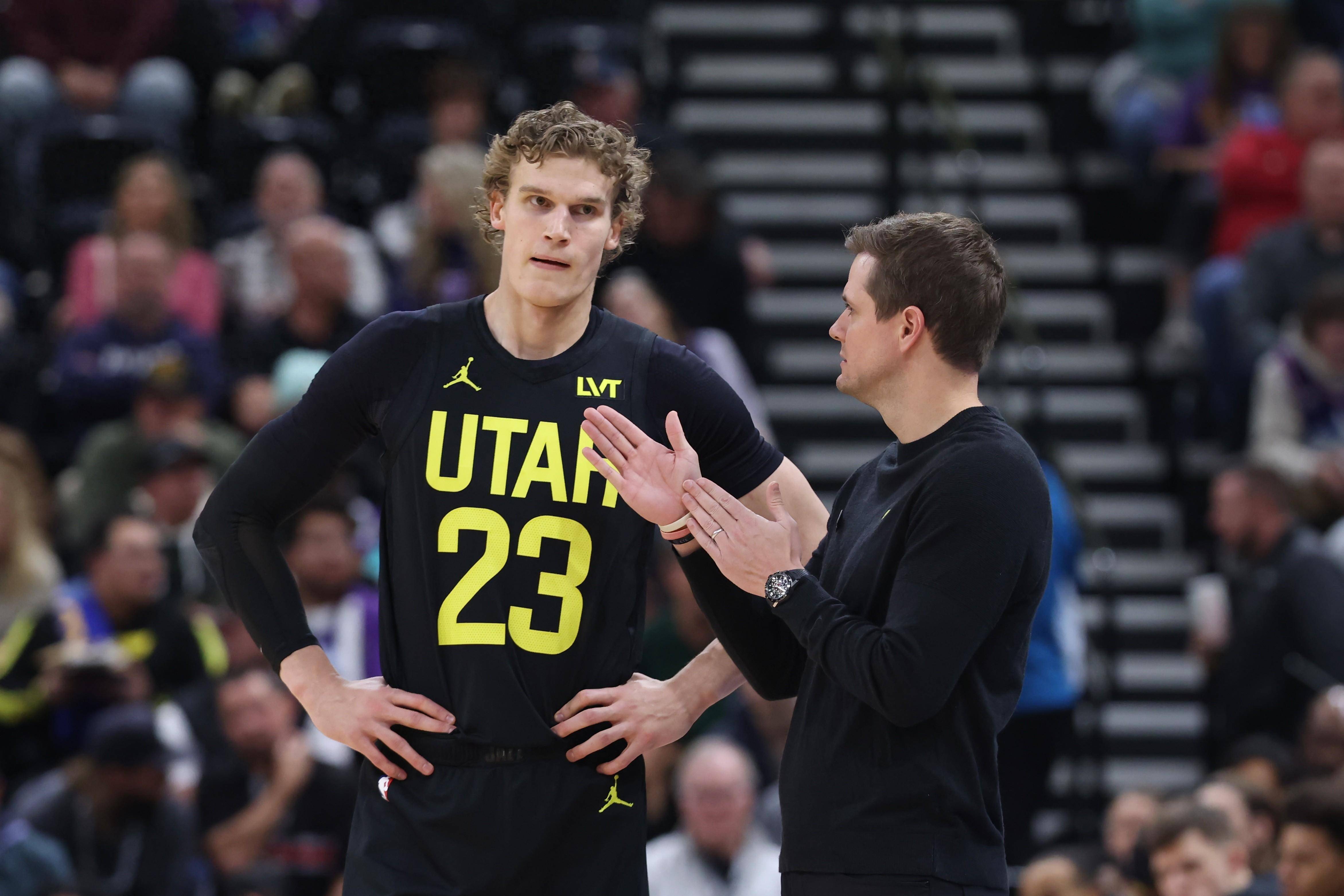 macmahon:我认为马尔卡宁不会被交易 他会在8月份完成提前续约