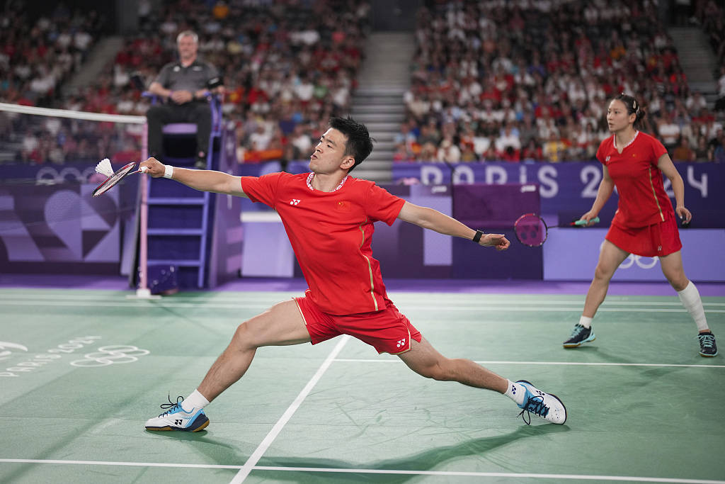 头号种子圆梦巴黎!郑思维/黄雅琼夺得羽毛球混双金牌
