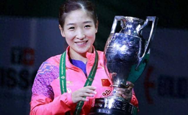 刘诗雯150万粉丝消失!国乒新秀崛起,退役一年后惊人真相曝光