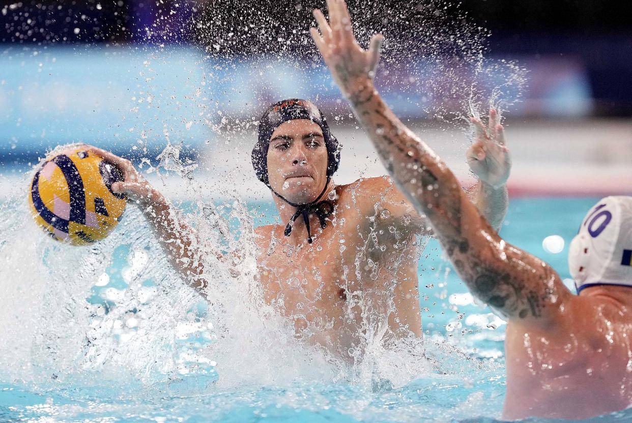 巴黎奥运会丨水球——男子小组赛:罗马尼亚负于黑山