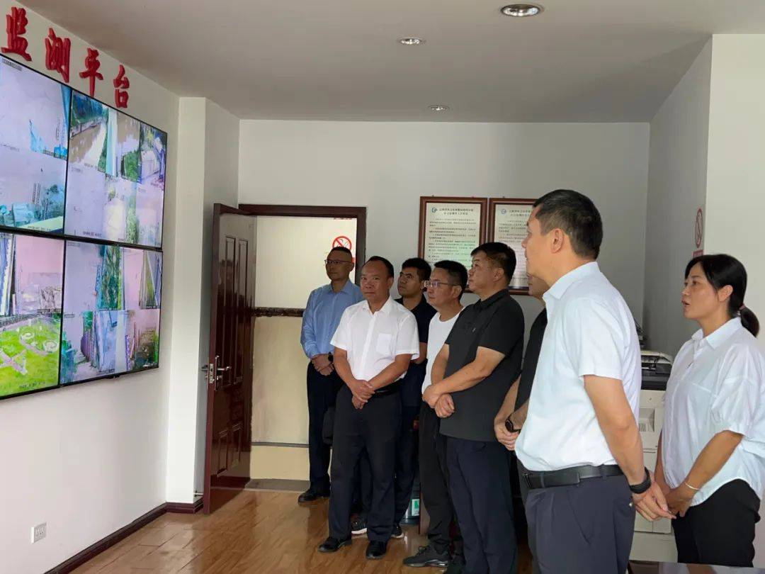 普洱市委副书记,市长王刚检查督导普洱分局水文防汛工作