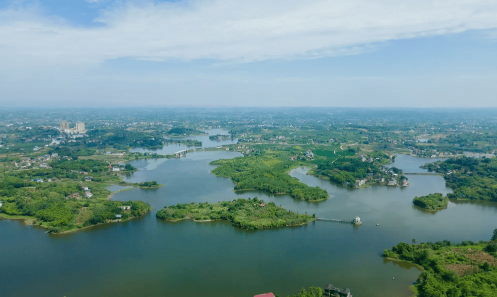 99地址:内江市市中区永安镇73黄鹤湖图源:四川省文化和旅游厅诸多