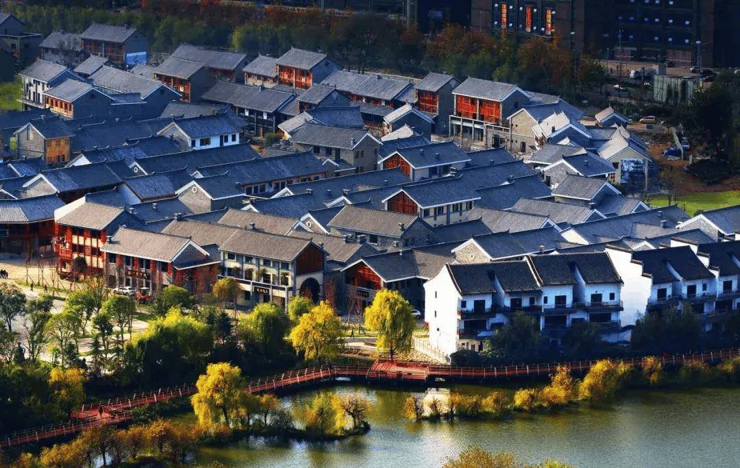 贵州"最可怜"的古城,花32亿打造,免门票游客却寥寥无几_古建筑_水西