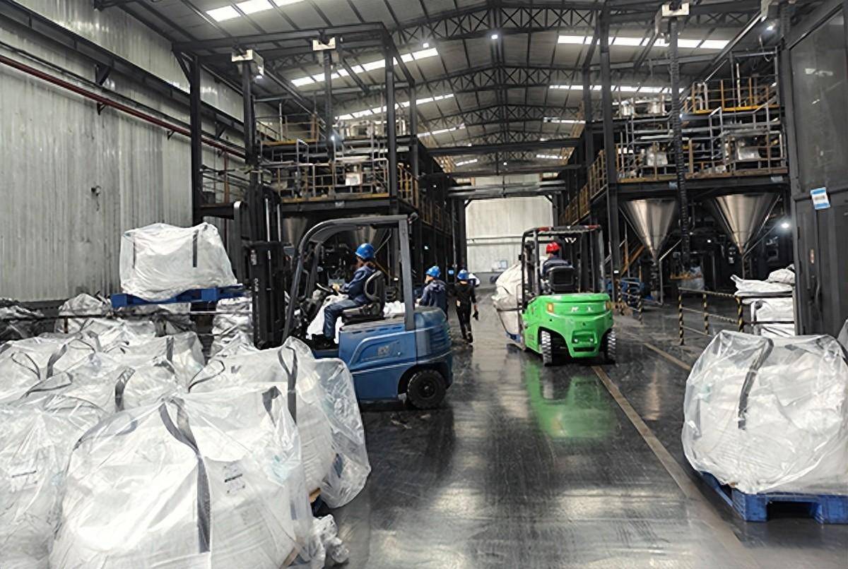 晖阳(贵州)新能源材料有限公司上半年完成销售量近2亿元_负极_生产_成