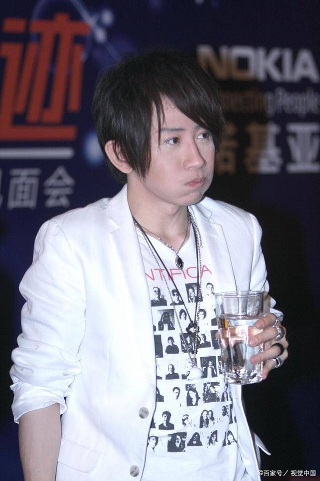 刘谦的成名史，你想知道吗？_魔术师_表演_观众