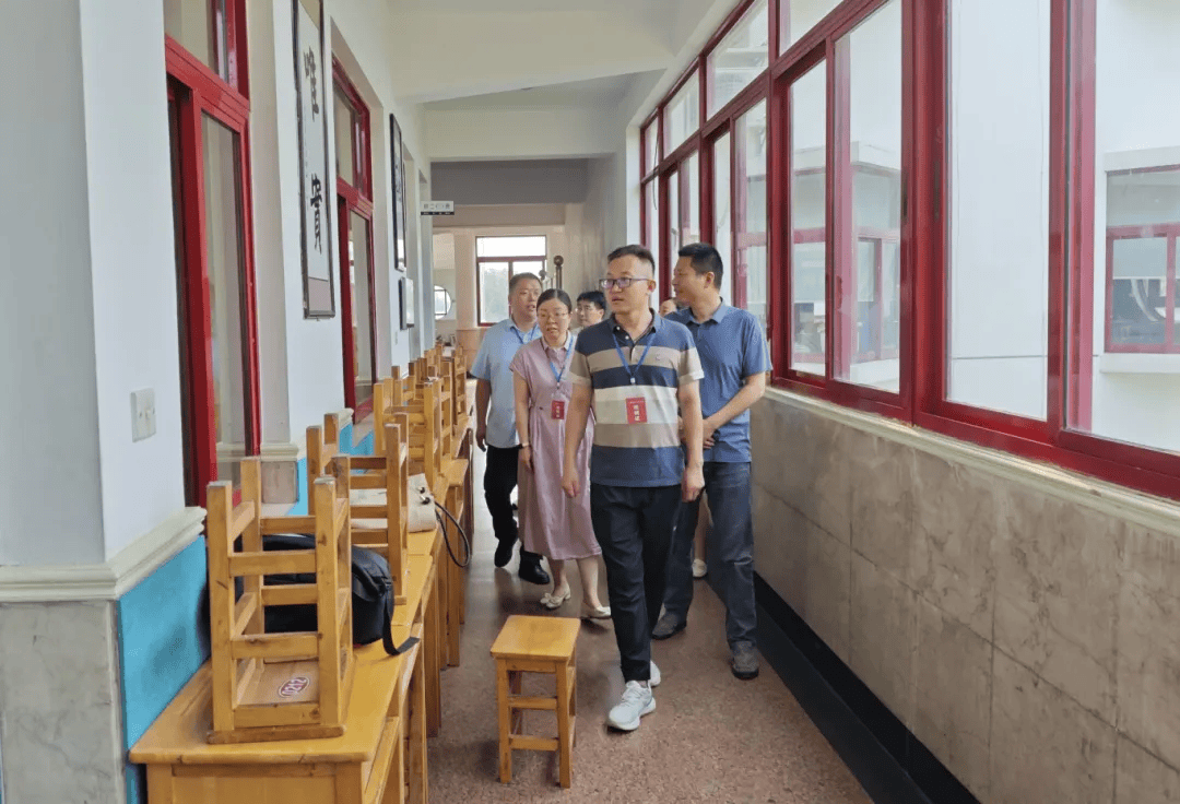 市人社局局长王竹林带队赴常州卫生高等职业技术学校,横山桥初级中学