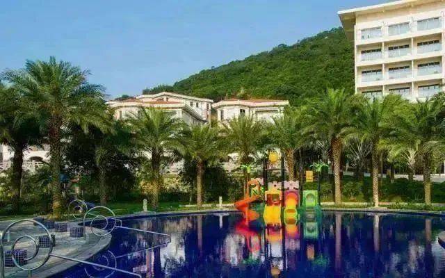 随时随地畅游海景泳池椰林园景房,总统套房等亲子房,阳光海景房酒店