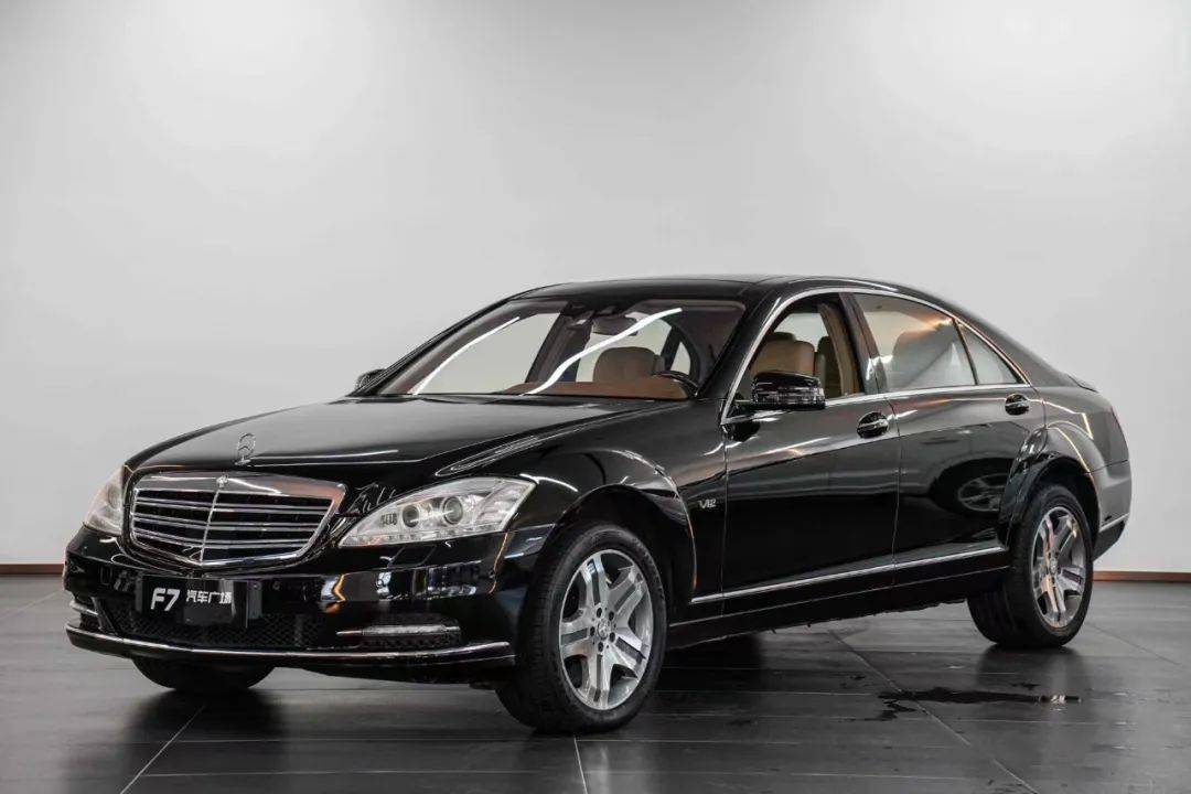 千呼万唤始出来,试玩motorhelix 1/18 s600 w221