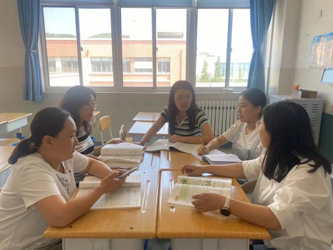 【教师成长|名师风采】凝聚共识,教研共进——青岛市崂山区育才学校