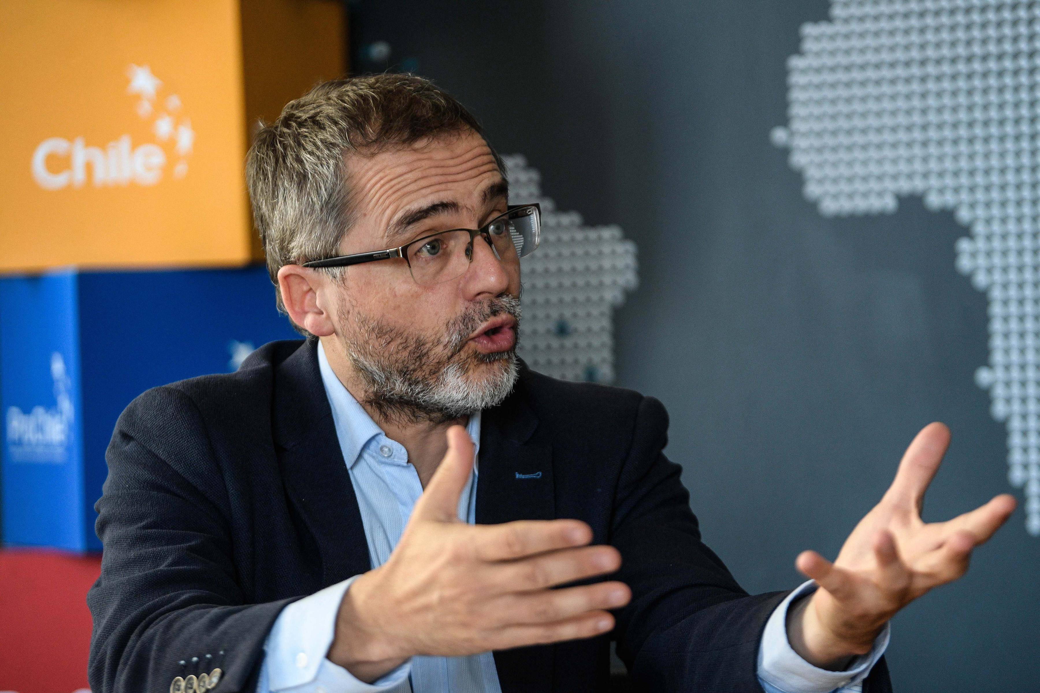 7月11日,智利出口促进总局局长伊格纳西奥·费尔南德斯在圣地亚哥接受