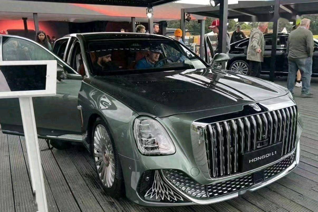 闪耀海外市场!红旗国雅轿车展现独特"东方魅力"