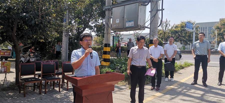 优酷视频：管家婆一肖一码中100-男子避雨被保安赶出，苏州市慈善总会致歉：进行了严肃批评教育