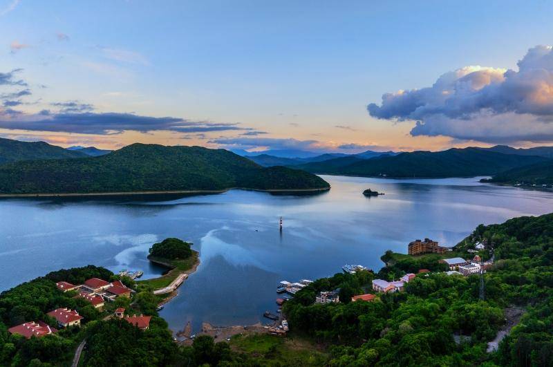 《松花湖风光(二)》