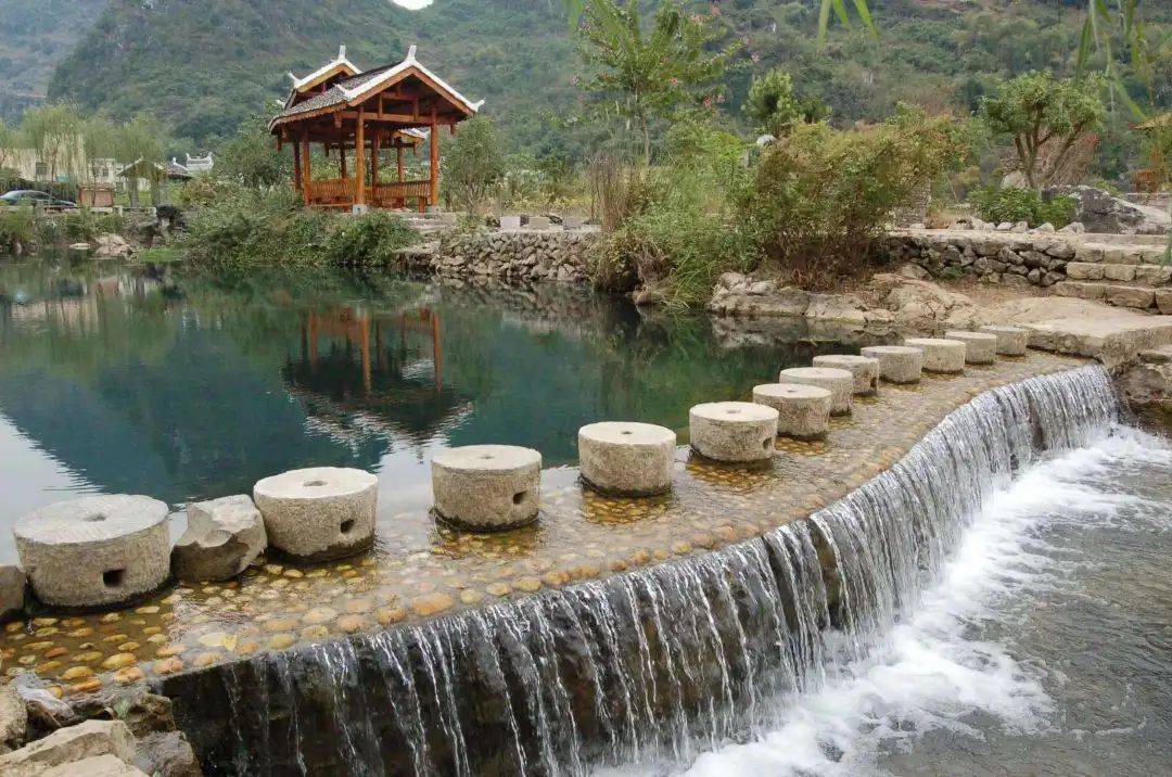 跟着环广西公路自行车世界巡回赛,游来宾呀~