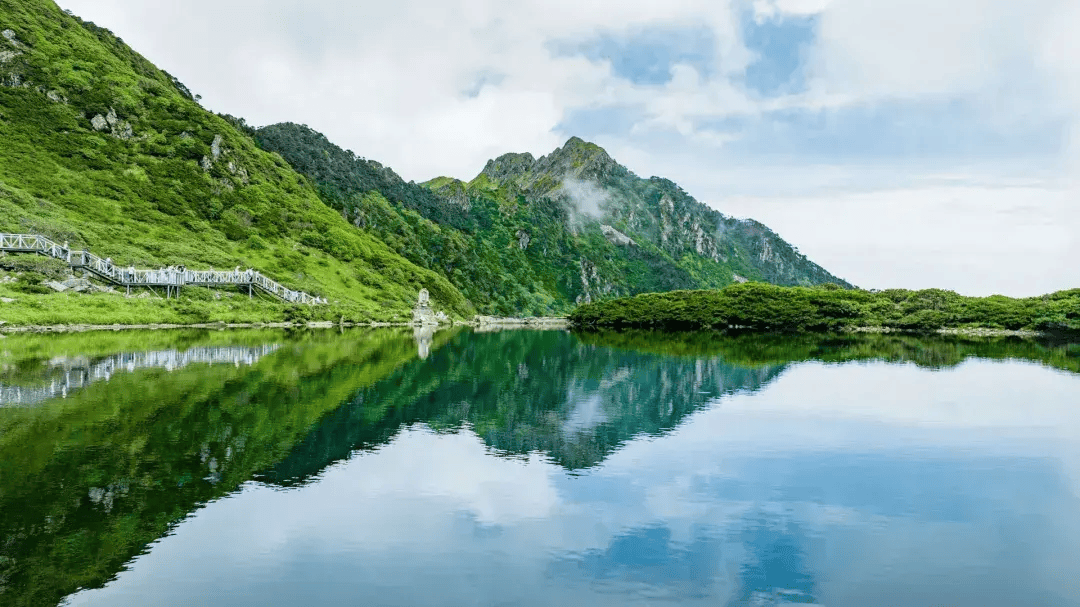 洗马潭,苍山之巅的蓝宝石