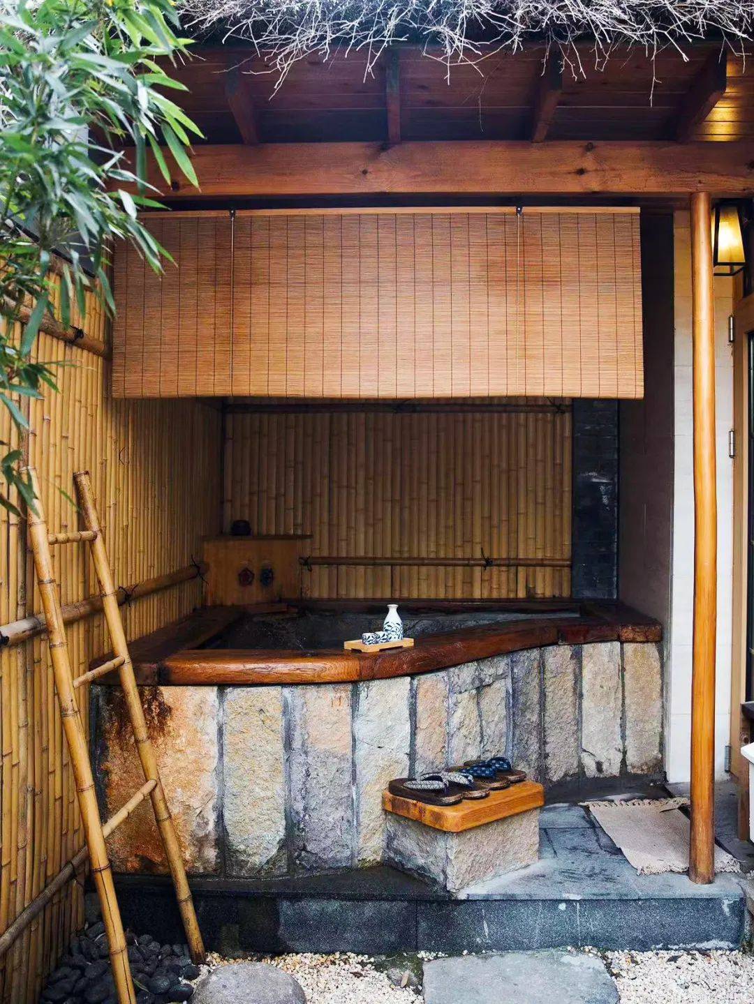 秋日来即墨古城这家温泉民宿,泡正宗的海水温泉