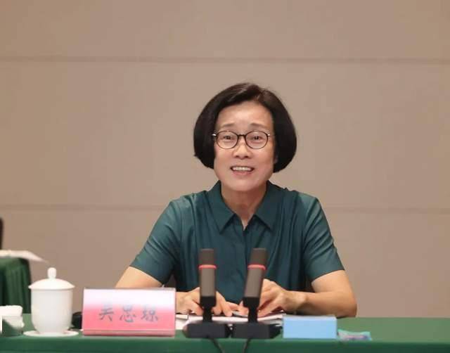 深圳与赣州签署协作共建产业合作园区战略框架协议_吴忠琼_老区_的