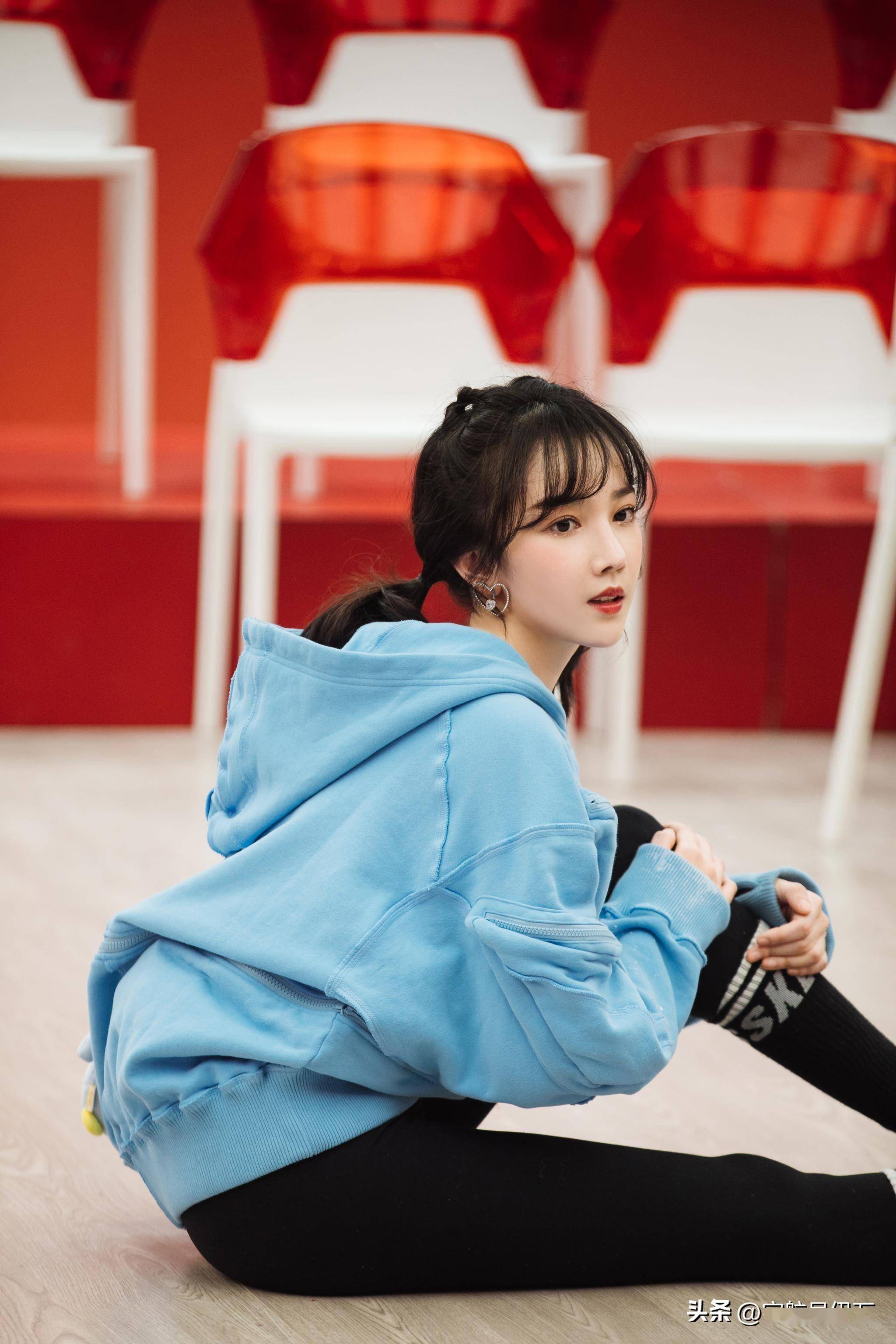 她是被演戏耽误的游泳女神,有钱有颜,32岁却在相亲市场败给现实