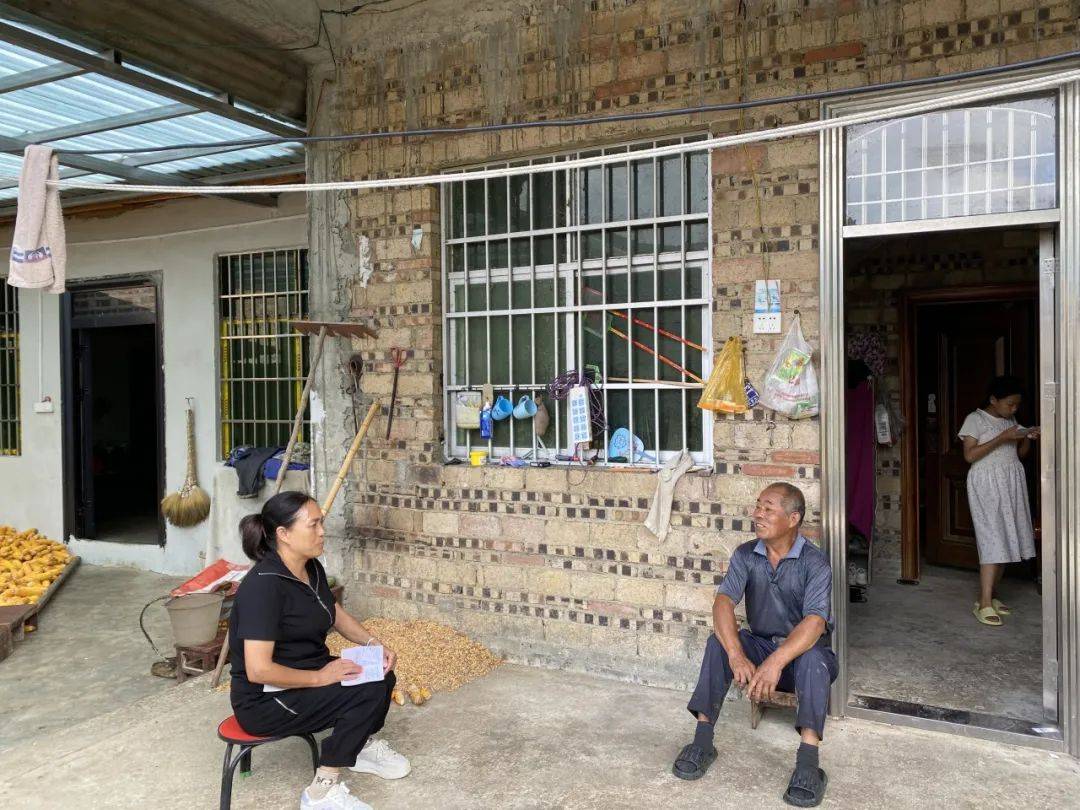 关心关爱 | 西畴县董马乡:"一老"夕阳暖,"一小"朝阳欢,服务保障护民心