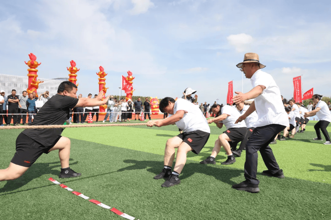 七星成功举办"绳彩飞扬庆丰收,凝心聚力促发展"职工拔河比赛