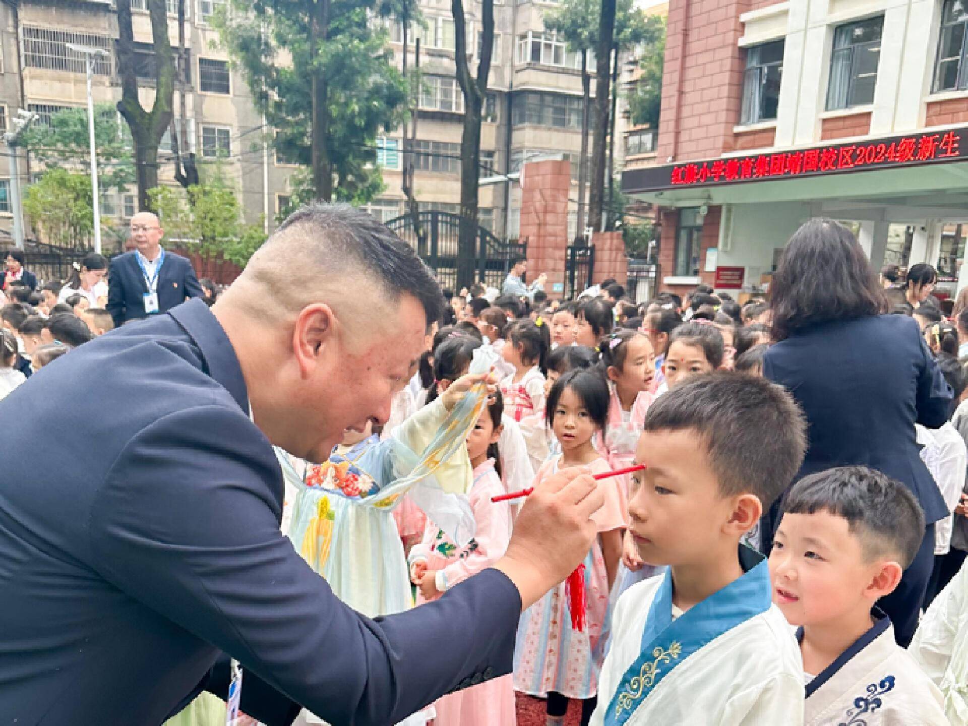 西安红旗小学图片