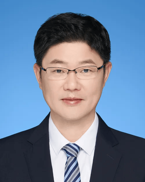 张劲松,男,汉族,1968年11月生,籍贯安徽枞阳,出生地安徽东至,曾任安庆