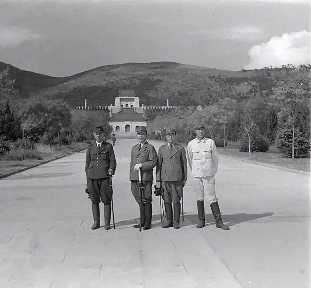 南京也是"六朝"古都,是我国历史上东吴(三国时期),东晋,南朝(宋齐梁陈