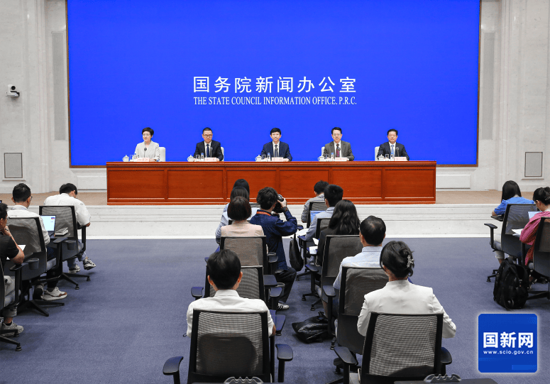 图文实录丨国新办举行“推动高质量发展”系列主题新闻发布会(国家药品监督管理局)_监管_国家药监局_李利