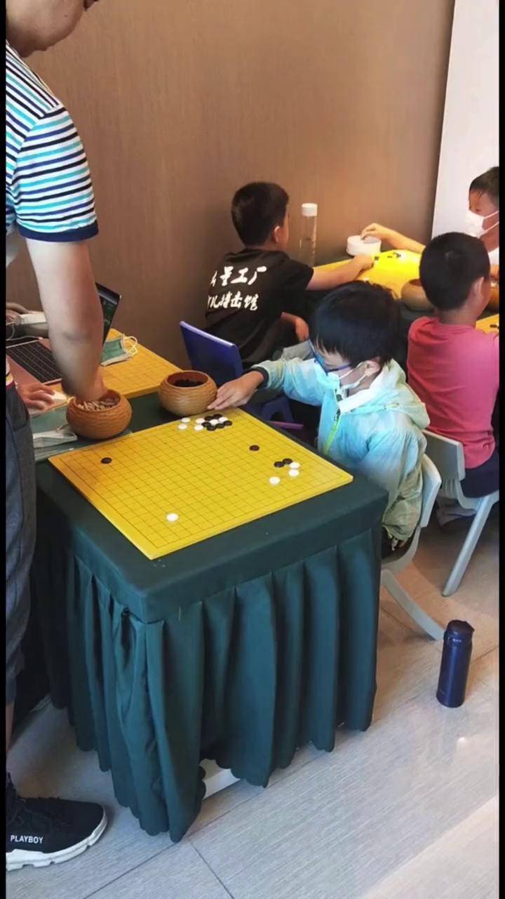 围棋 奇弈职业教练于老师和我高徒陈明博下棋