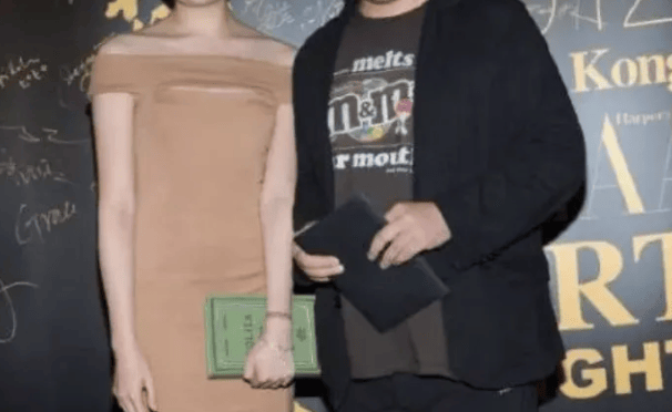 没钱硬装!初代网红晚晚塌房,一场直播卖不到10万?_晚学_网友_豪门